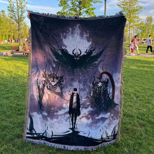 Solo Leveling Woven Blanket – Anime Throw Blanket with Sung Jin-Woo Design – Soft & Durable Anime Decor for Fans