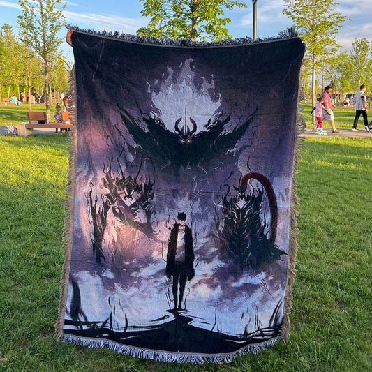 Solo Leveling Woven Blanket – Anime Throw Blanket with Sung Jin-Woo Design – Soft & Durable Anime Decor for Fans