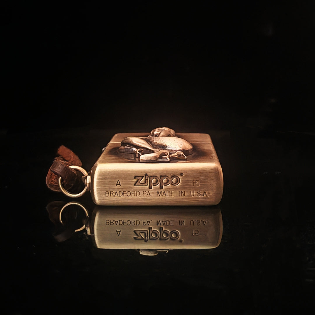 Zippo Seated Woman