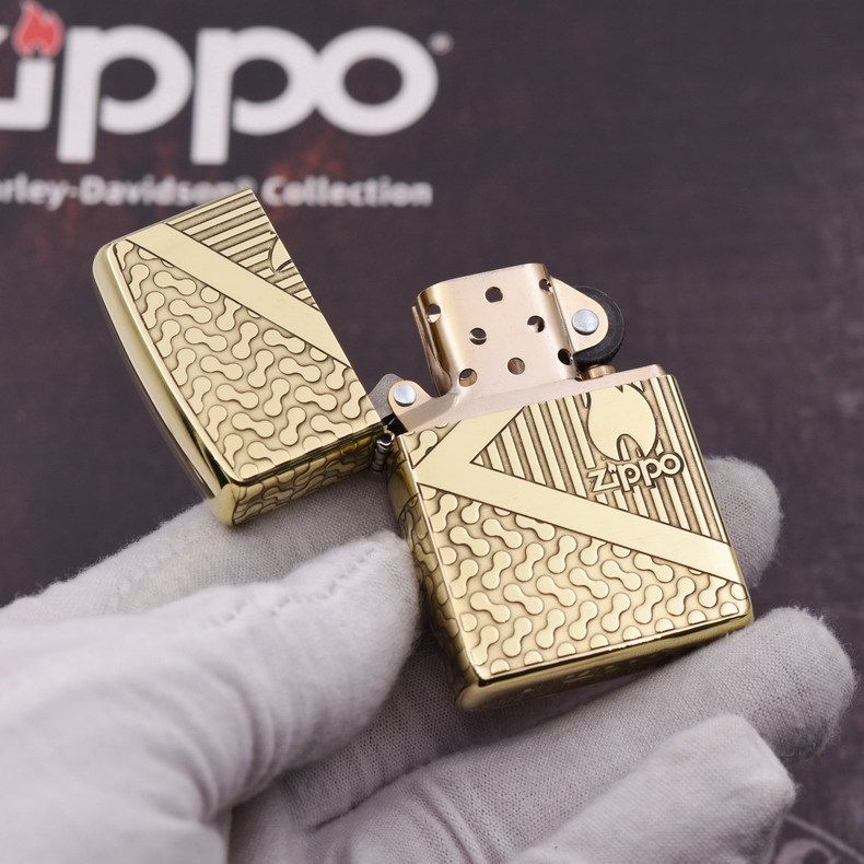 Zippo Triangle Geometric